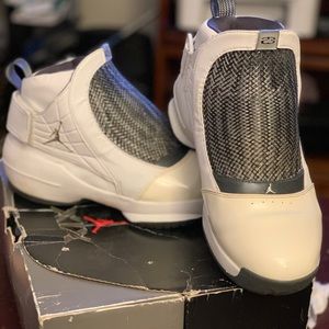Air Jordan XIX